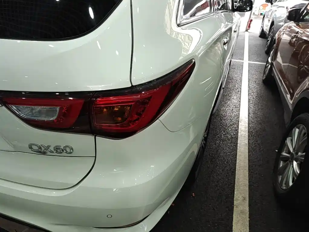 Infiniti QX60 (Import) — миниатюра 8