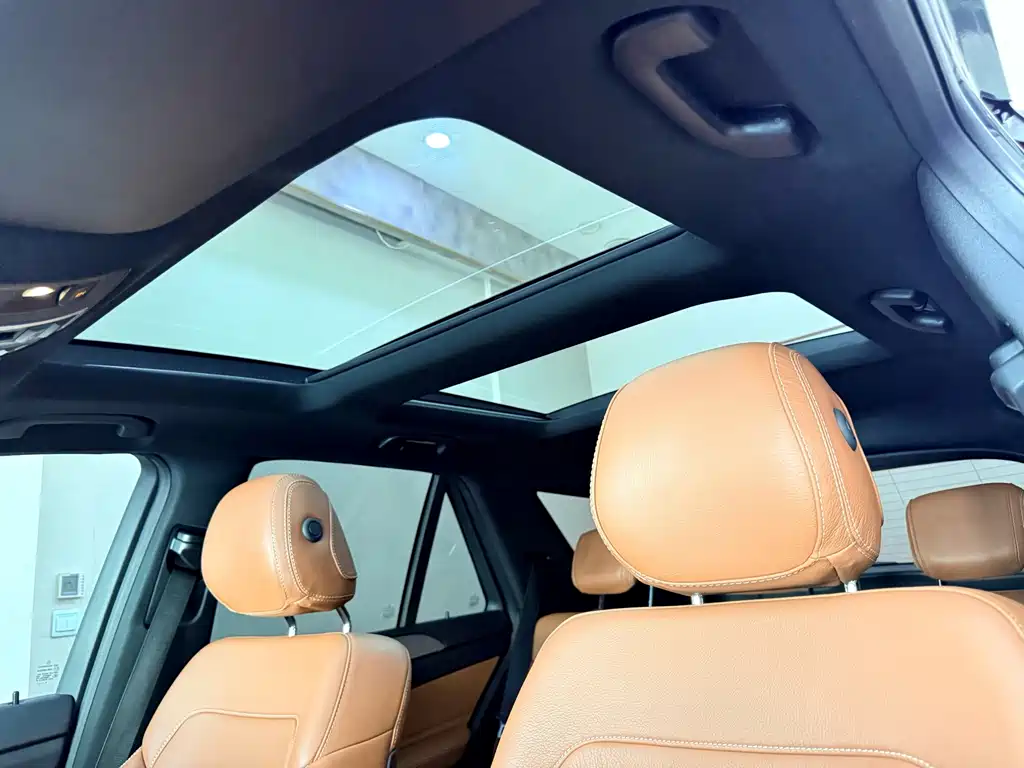 Mercedes-Benz GLE (Import) — миниатюра 12