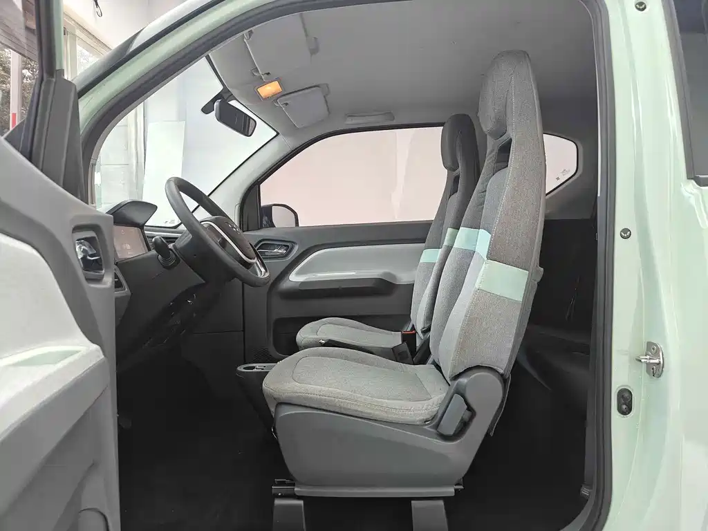 Wuling MINIEV — миниатюра 8