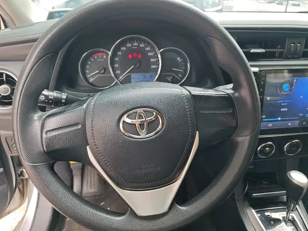 Toyota Corolla — миниатюра 11
