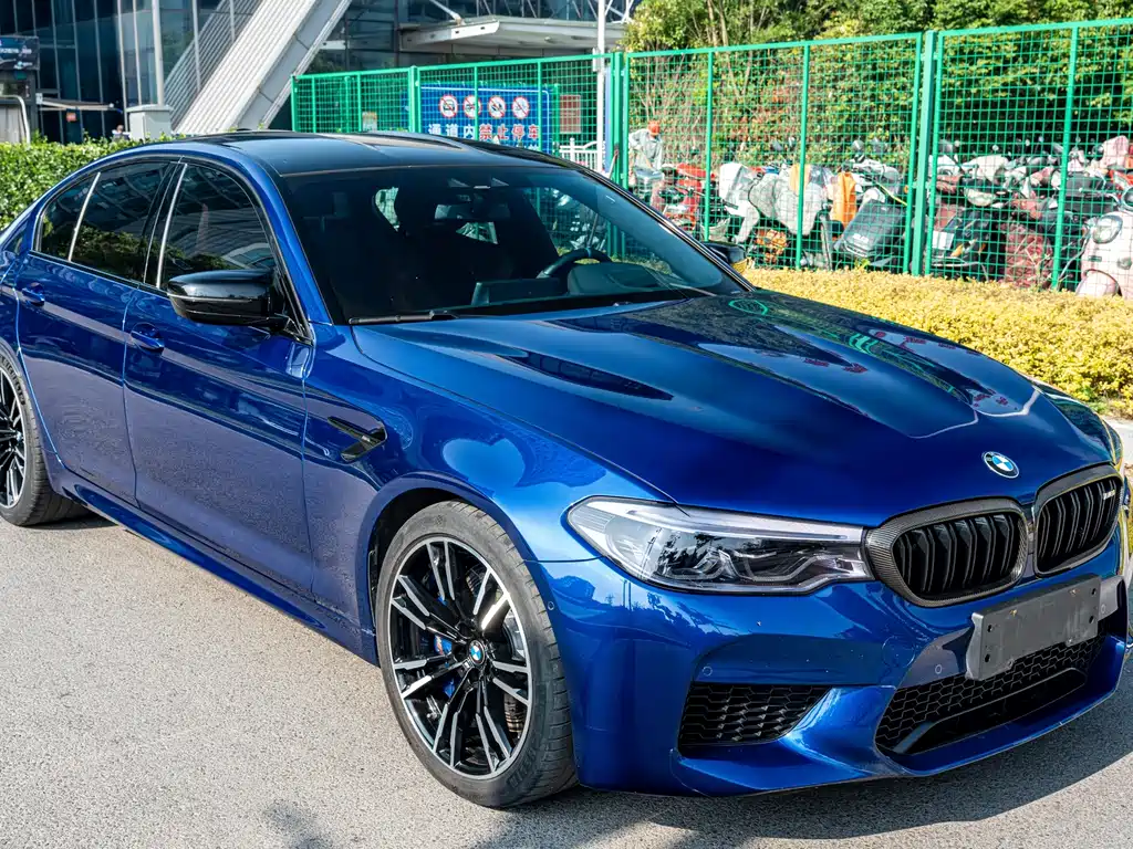 BMW M5 — миниатюра 3