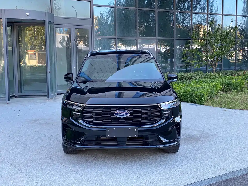 Ford Edge — миниатюра 2
