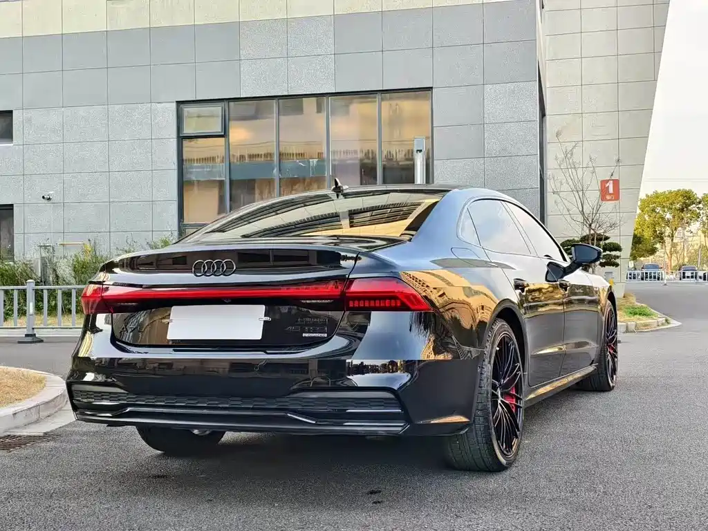 Audi A7L — миниатюра 15