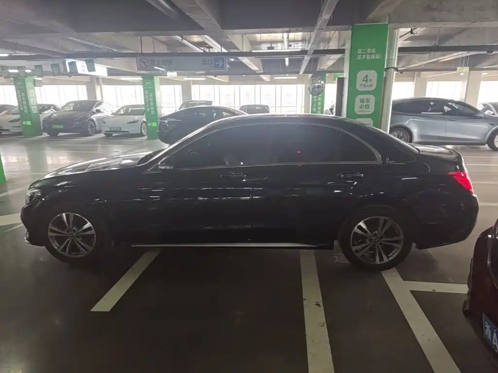 Mercedes-Benz C-Class — миниатюра 25
