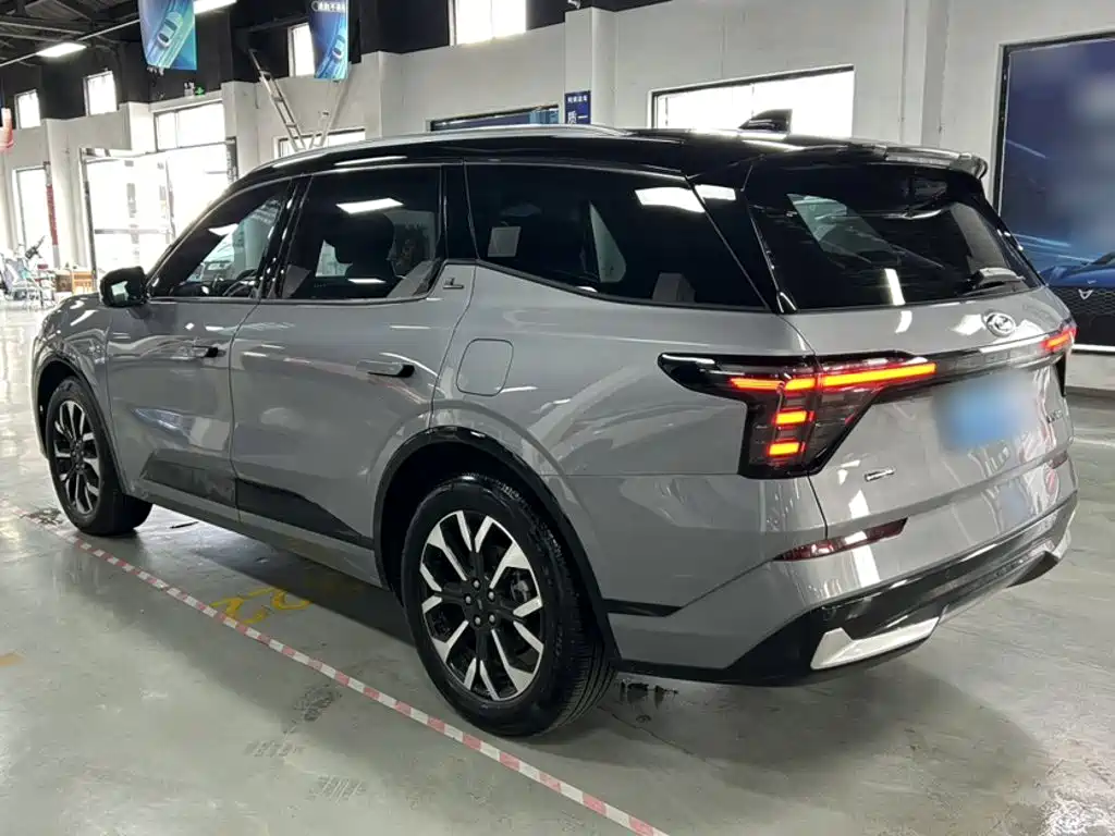 Ford Edge — миниатюра 12