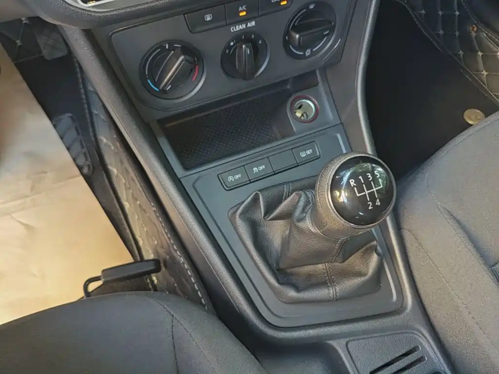 Volkswagen Lavida — миниатюра 14
