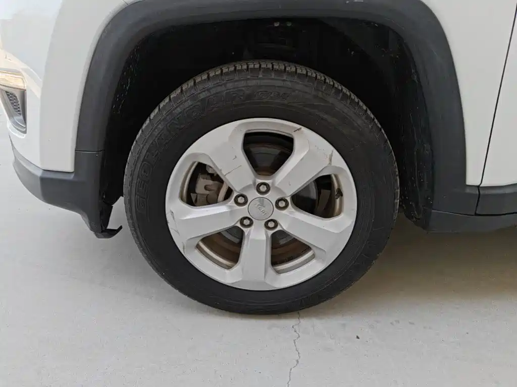Jeep Compass — миниатюра 23