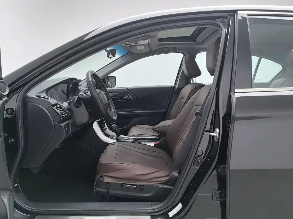 Honda Accord — миниатюра 10