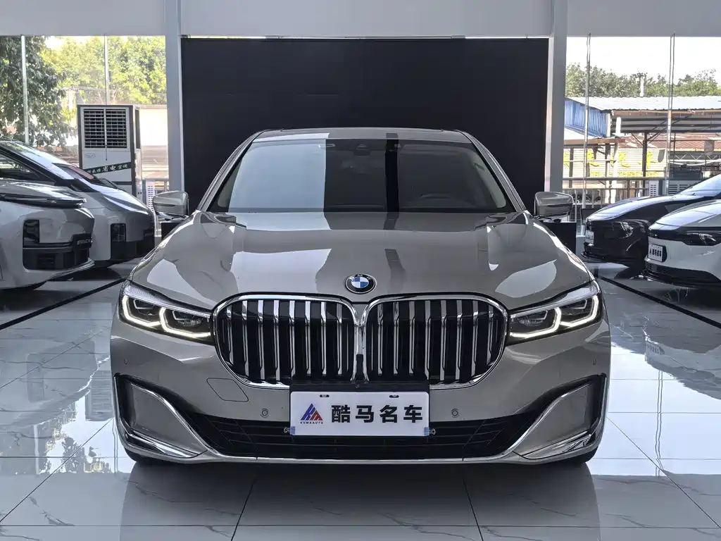 BMW 7 Series — миниатюра 2