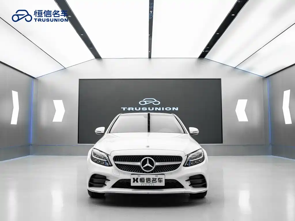 Mercedes-Benz C-Class — миниатюра 2