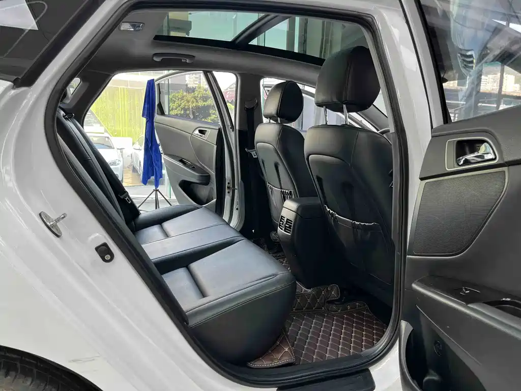 Hyundai Mistra — миниатюра 12