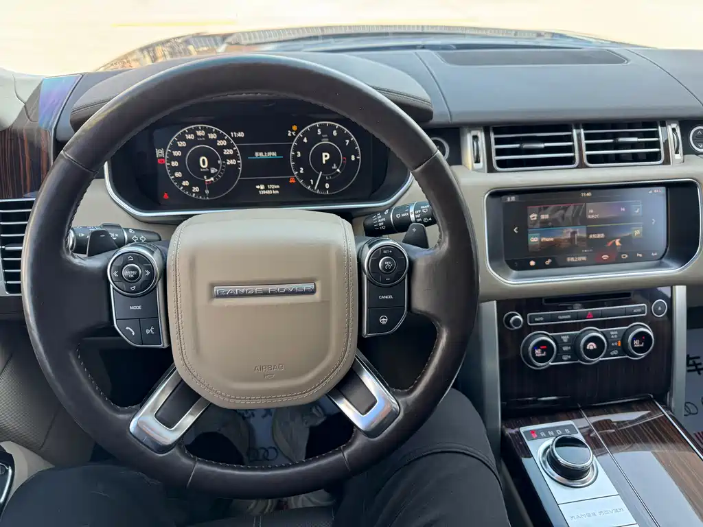 LAND ROVER RANGE ROVER