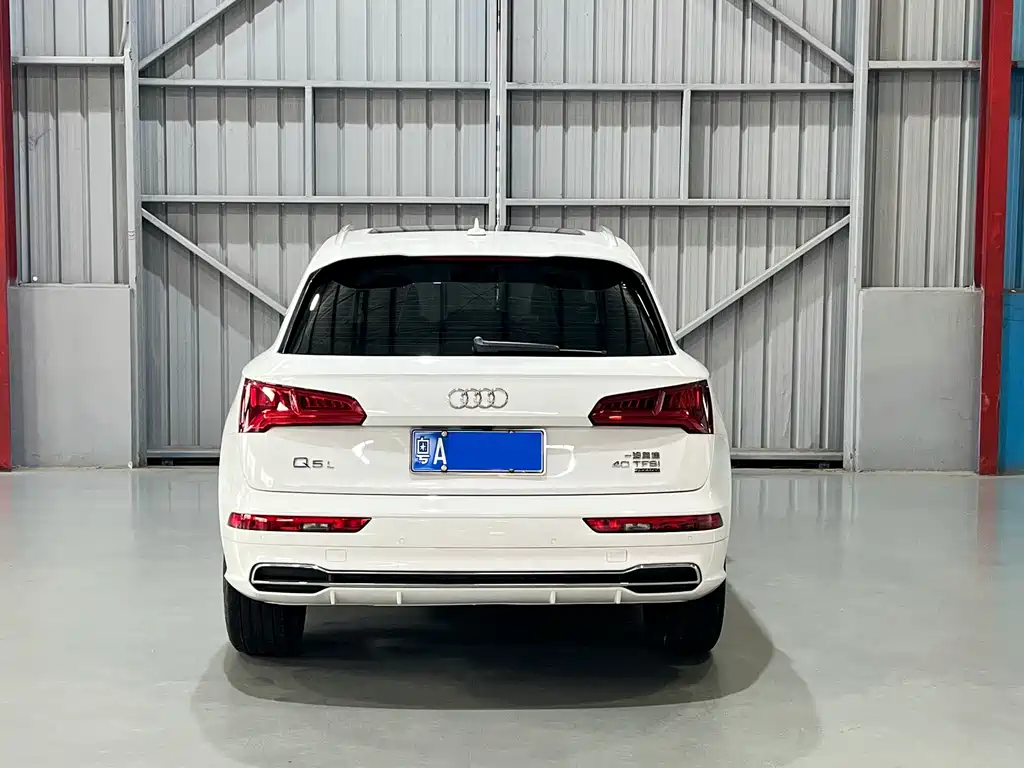 Audi Q5L — миниатюра 8