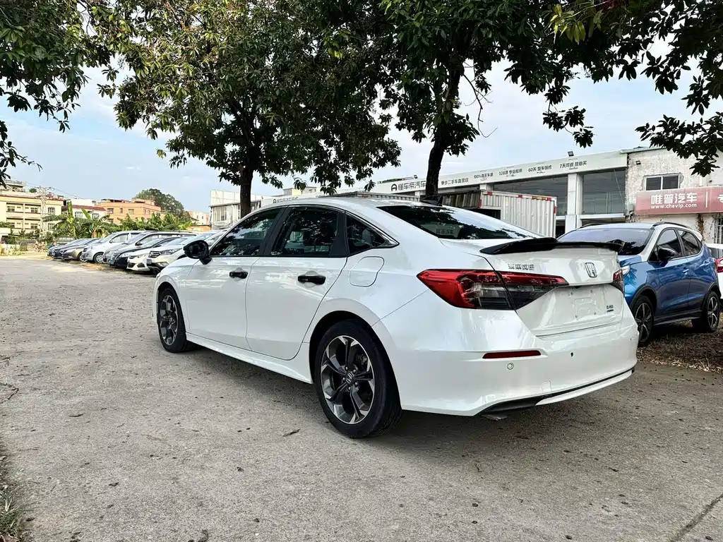 Honda Civic — миниатюра 7