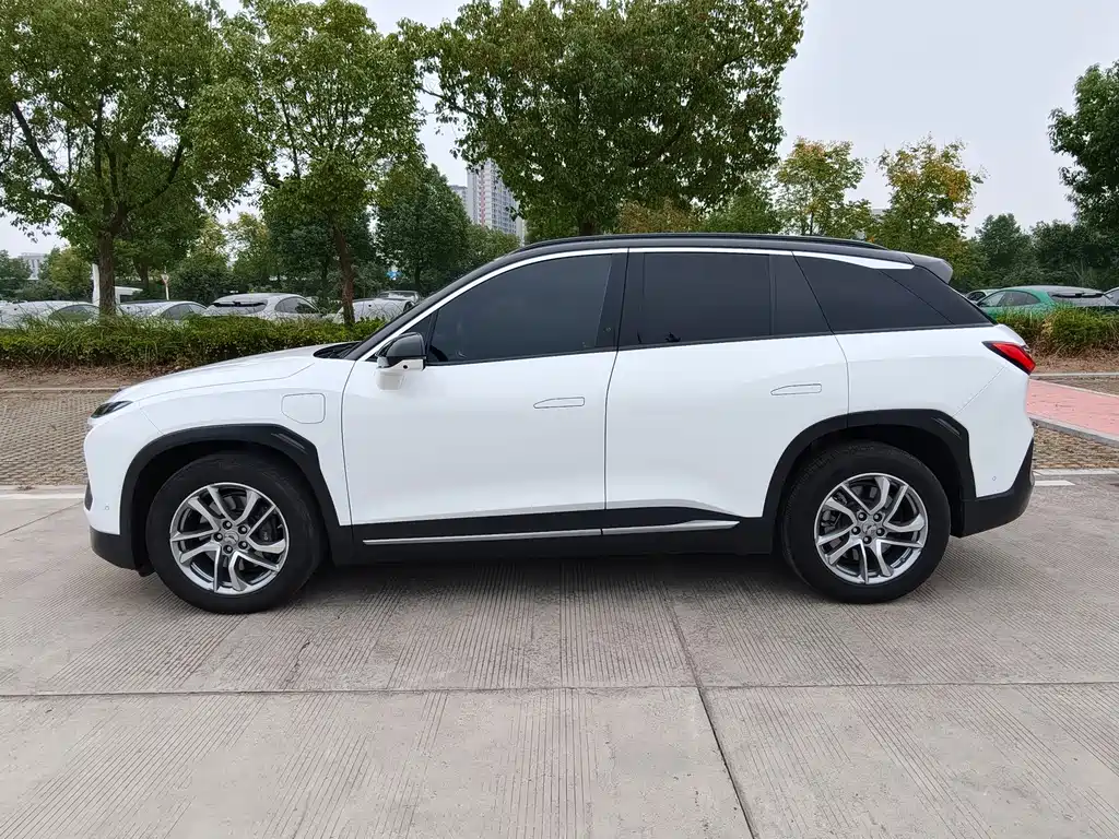 NIO ES6 — миниатюра 4