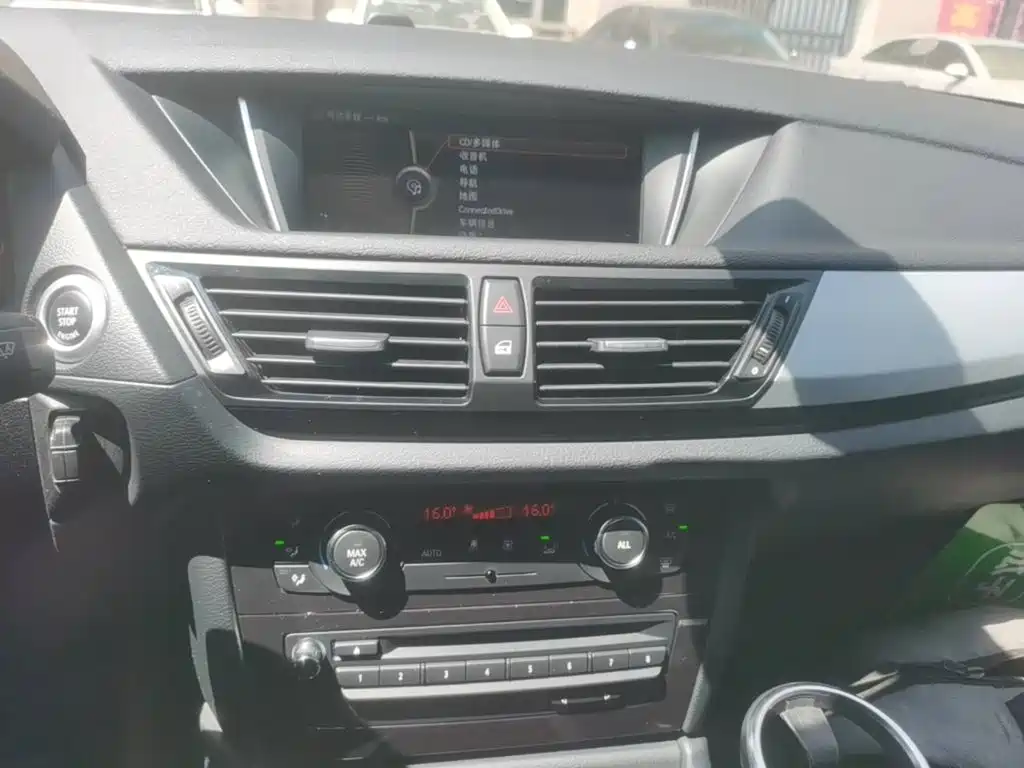 BMW X1 — миниатюра 13