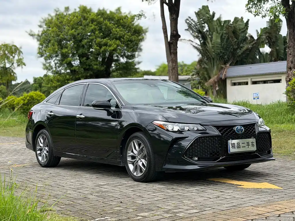 Toyota Avalon — миниатюра 3