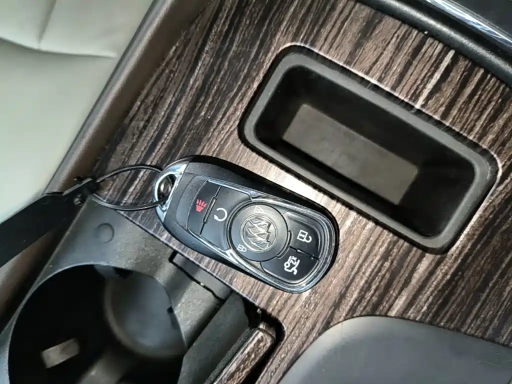 Buick LaCrosse — миниатюра 9