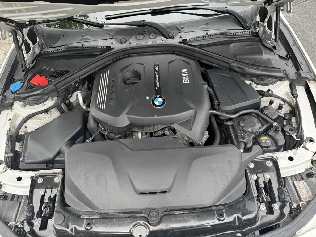 BMW 3 Series — миниатюра 11