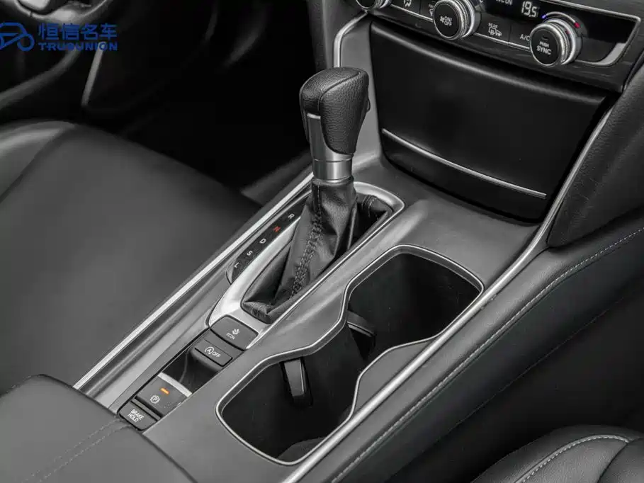 Honda Accord — миниатюра 19