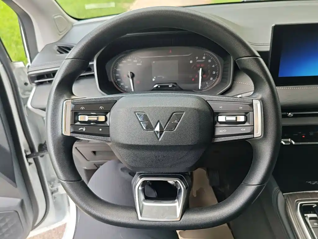 Wuling Jiachen — миниатюра 11