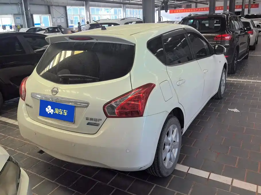 Nissan Tiida — миниатюра 3