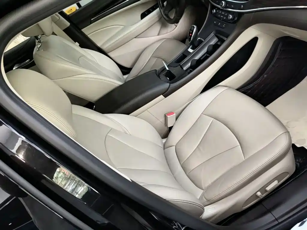 Buick LaCrosse — миниатюра 25