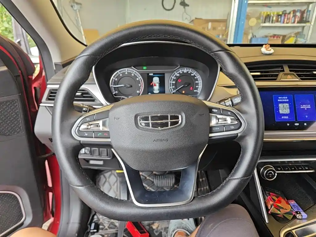 Geely Emgrand — миниатюра 11