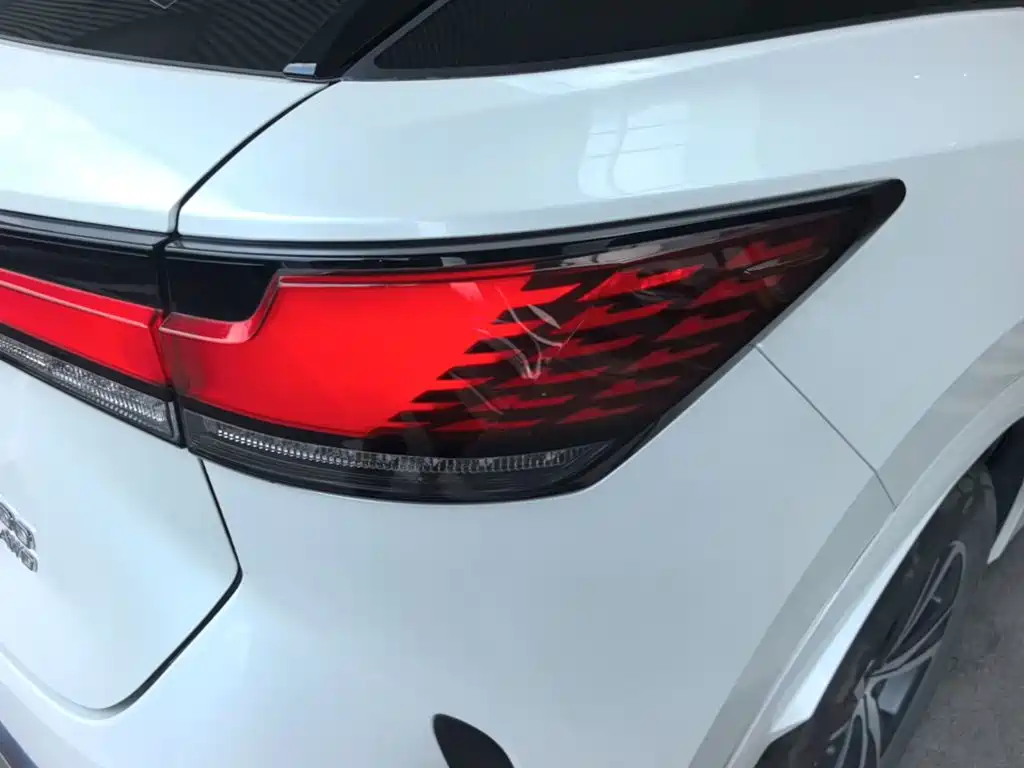 Lexus RX — миниатюра 8