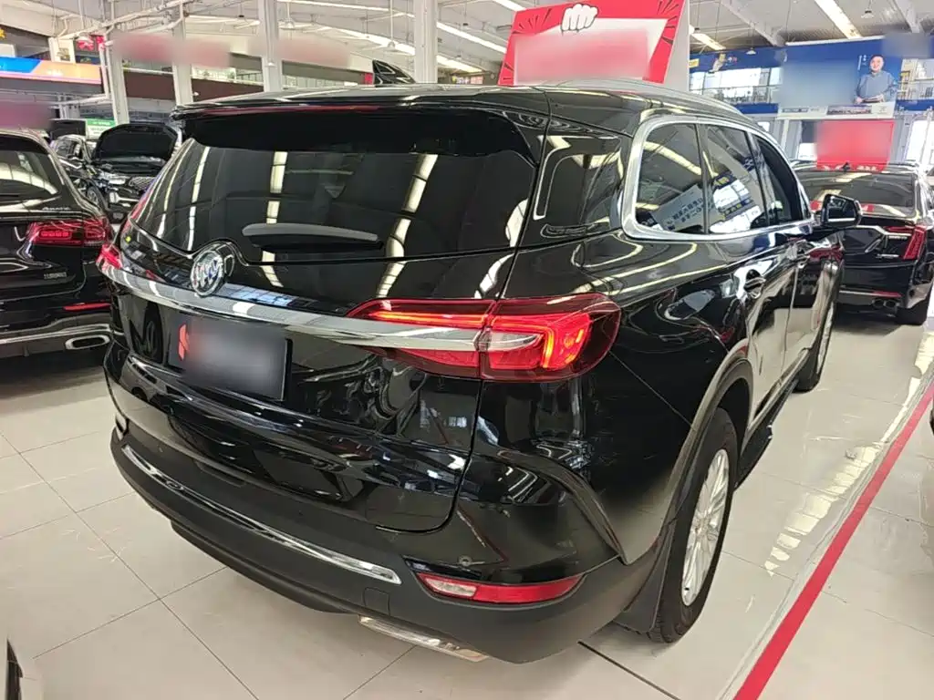 Buick Enclave — миниатюра 7