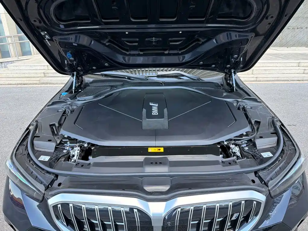 BMW i5 — миниатюра 16