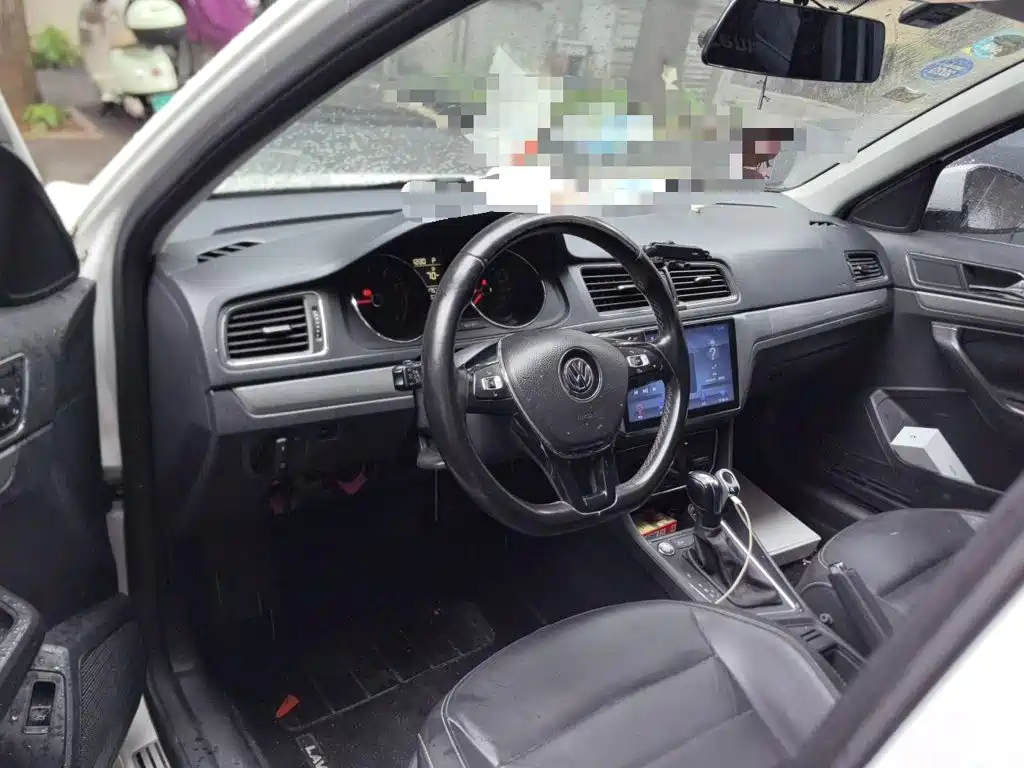 Volkswagen Lavida — миниатюра 6
