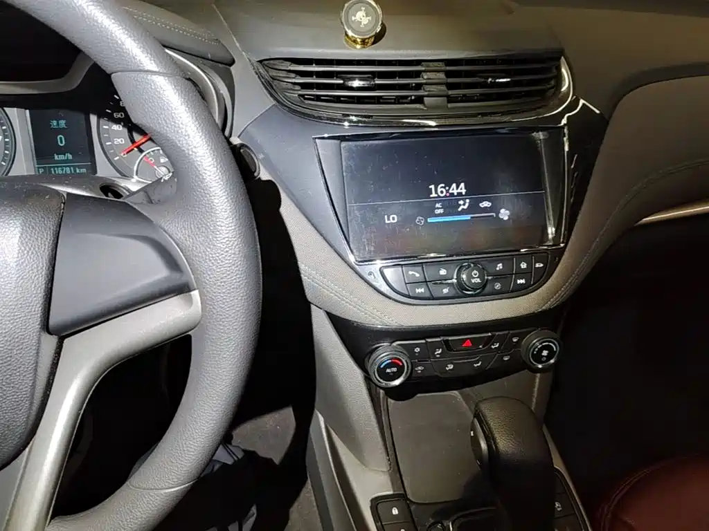 Chevrolet Malibu — миниатюра 13