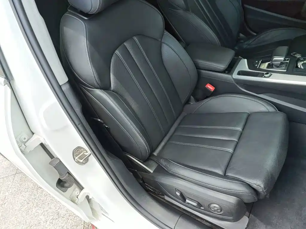 Audi A4L — миниатюра 24