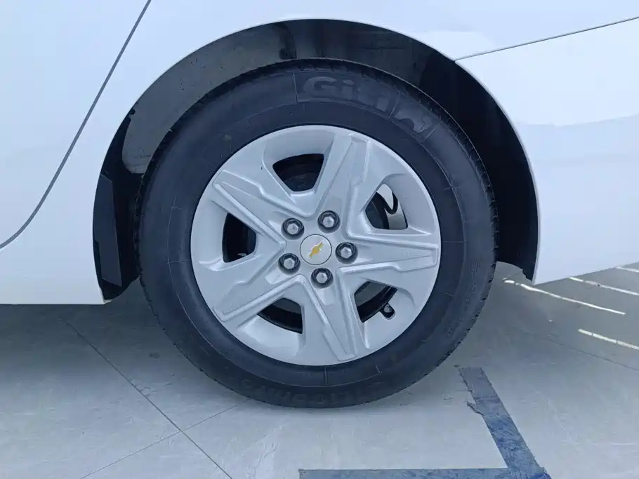 Chevrolet Cavalier — миниатюра 6