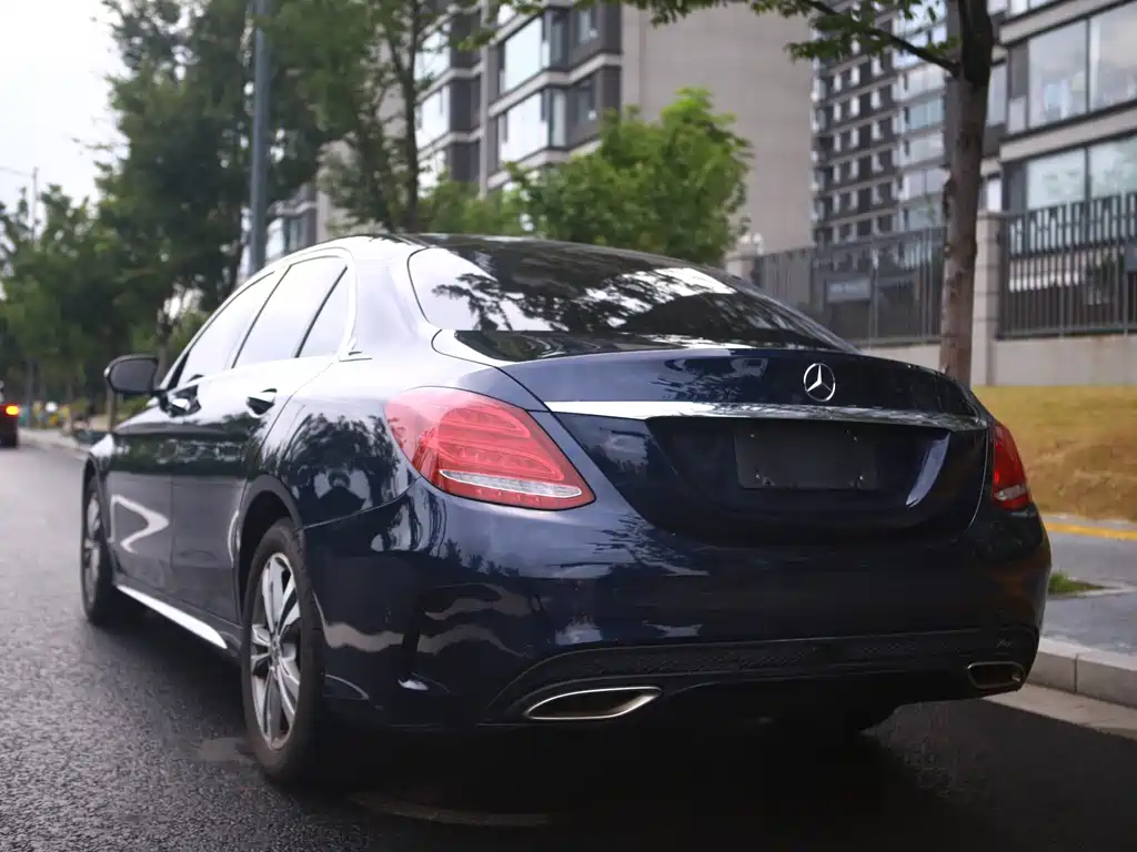 Mercedes-Benz C-Class — миниатюра 5