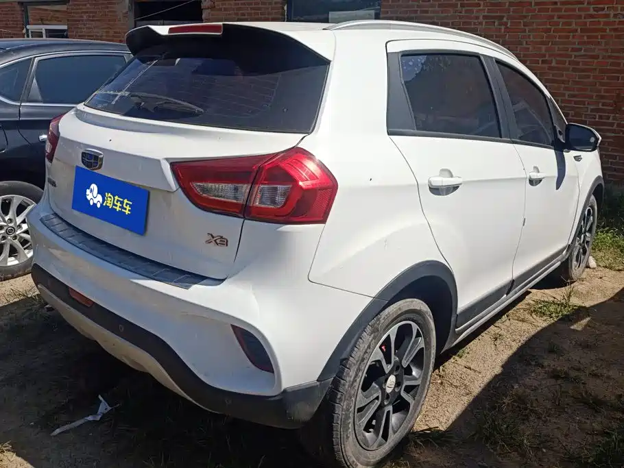 Geely Vision X3 — миниатюра 3