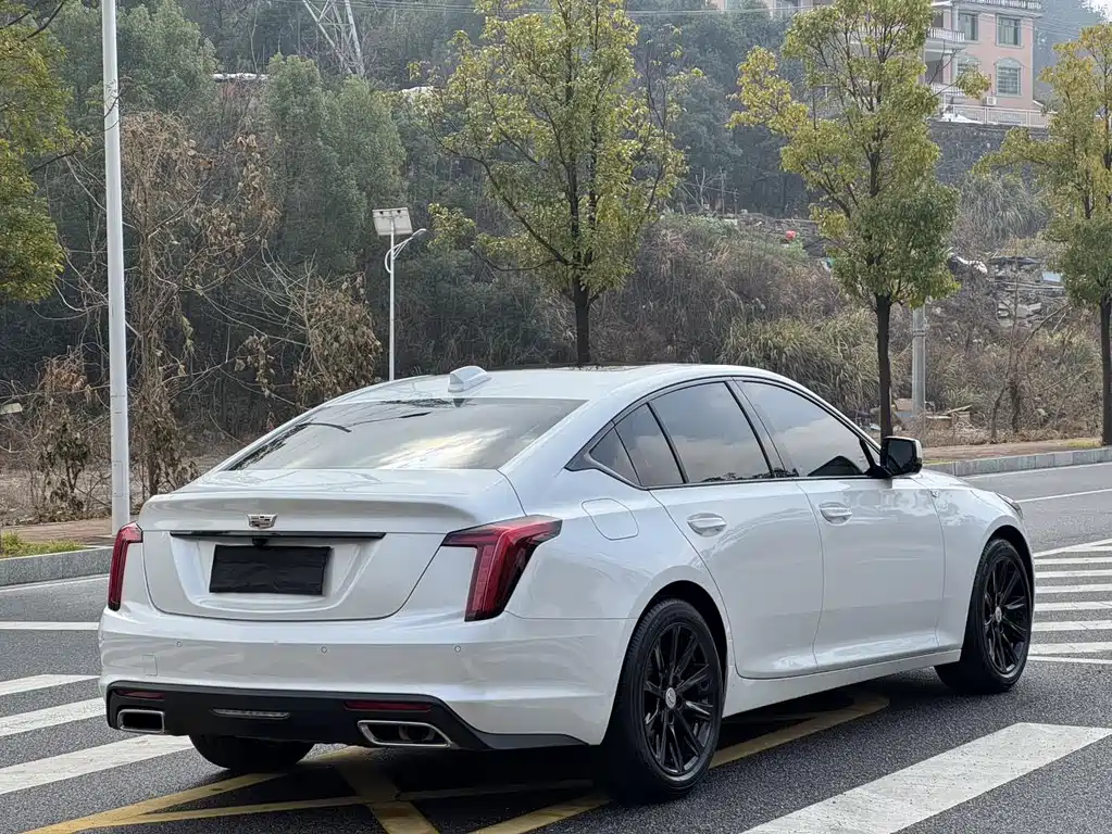 Cadillac CT5 — миниатюра 6