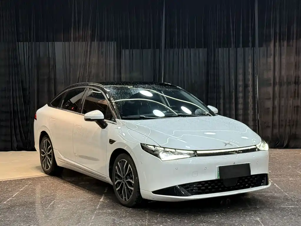 XPeng P5 — миниатюра 3