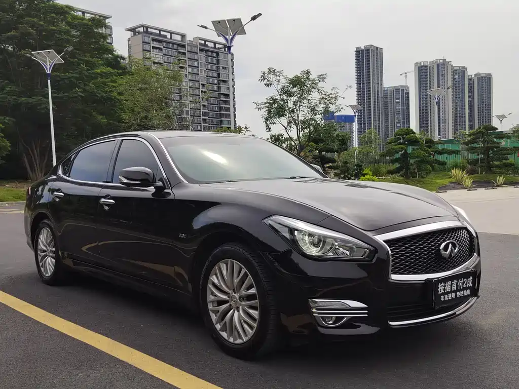 Infiniti Q70 2019 Q70L 2.0T Enjoy
