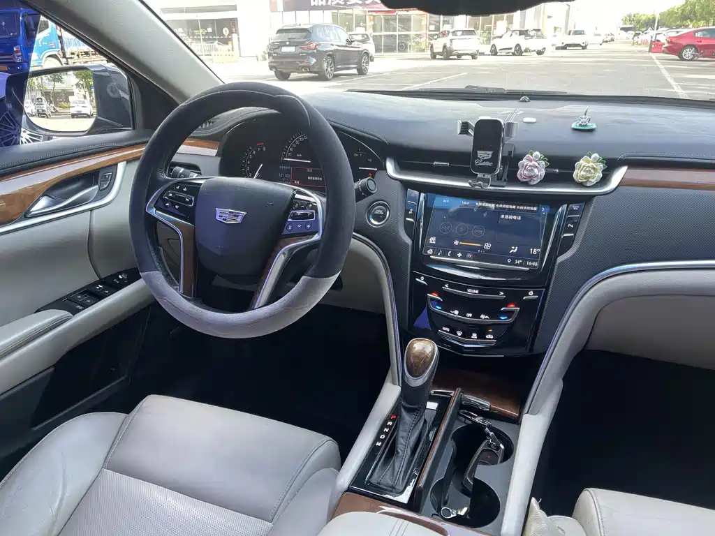 Cadillac XTS — миниатюра 9
