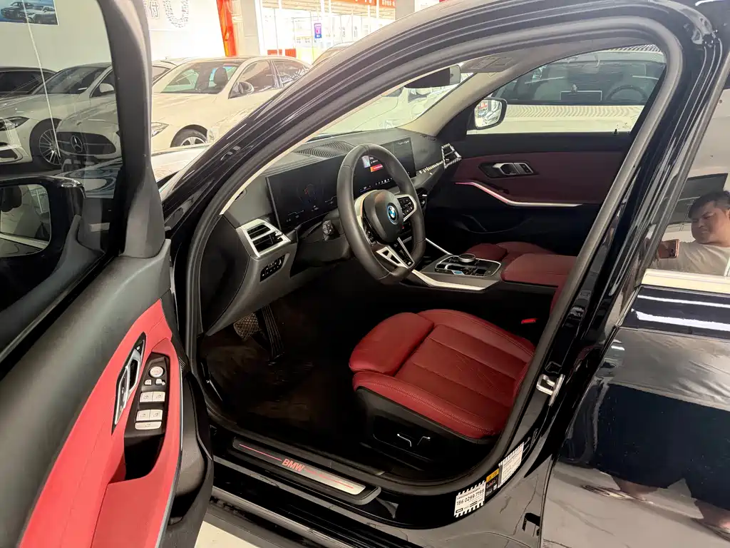 BMW i3 — миниатюра 4