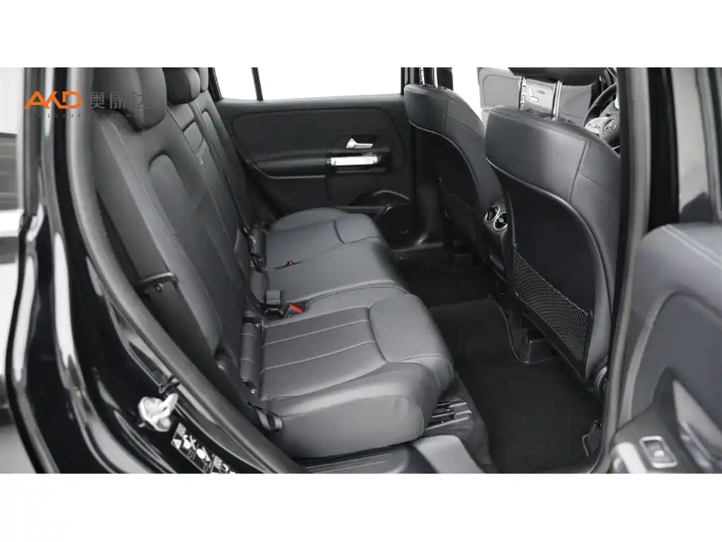 Mercedes-Benz GLB — миниатюра 8