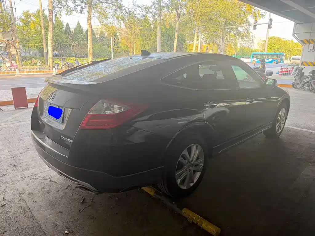 Honda Crosstour — миниатюра 8