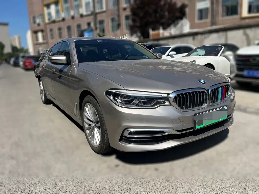 BMW 5 Series New Energy — миниатюра 3