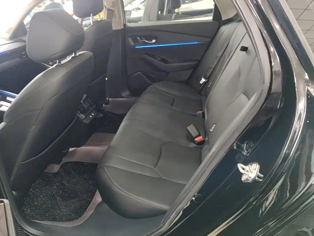 Honda Accord — миниатюра 17