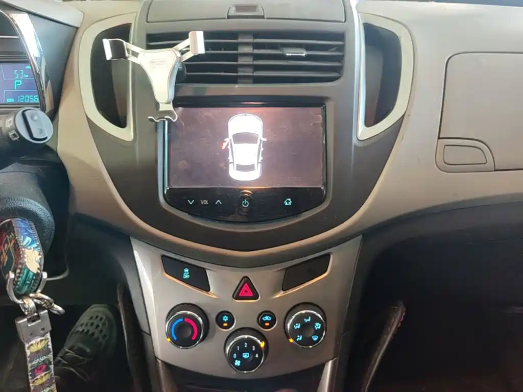 Chevrolet Trax — миниатюра 13