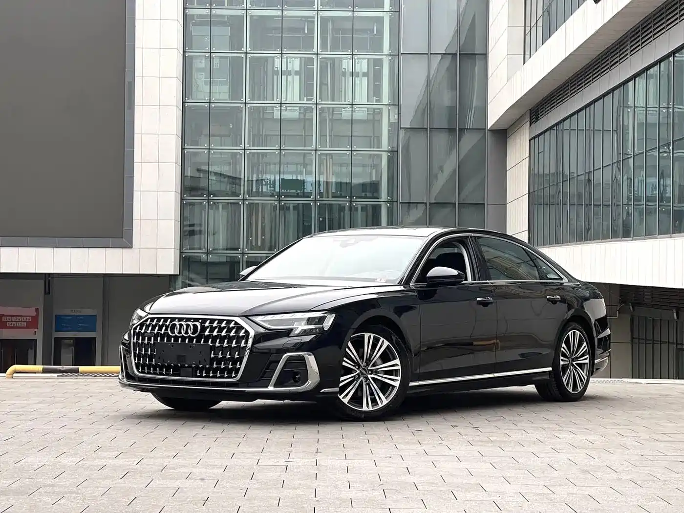 奥迪A8 2024款 A8L 45 TFSI quattro 豪华型 2024