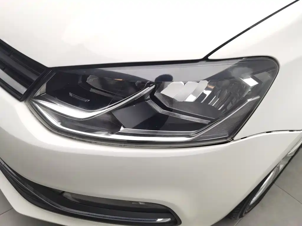 Volkswagen Polo — миниатюра 7