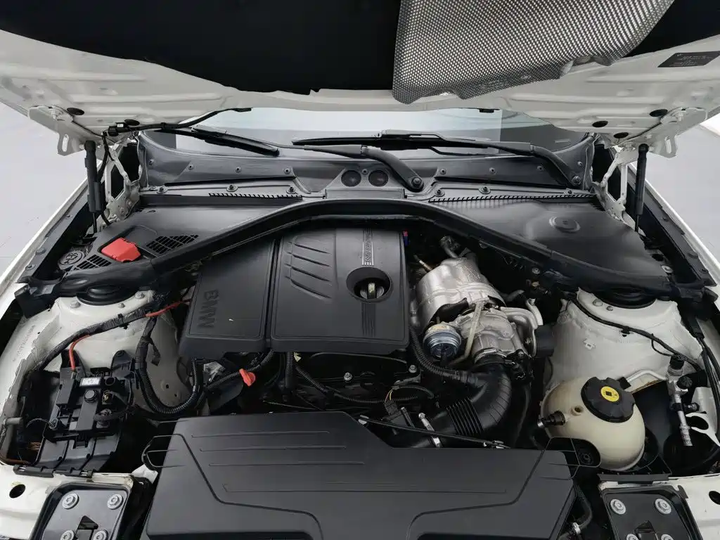 BMW 1 Series (Import) — миниатюра 6